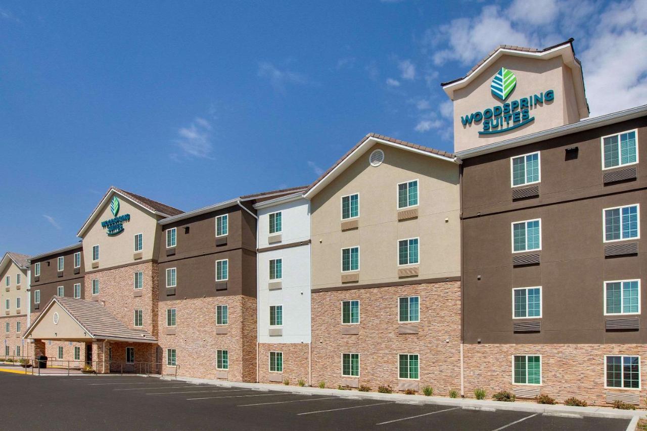 Woodspring East Hotel 2*
