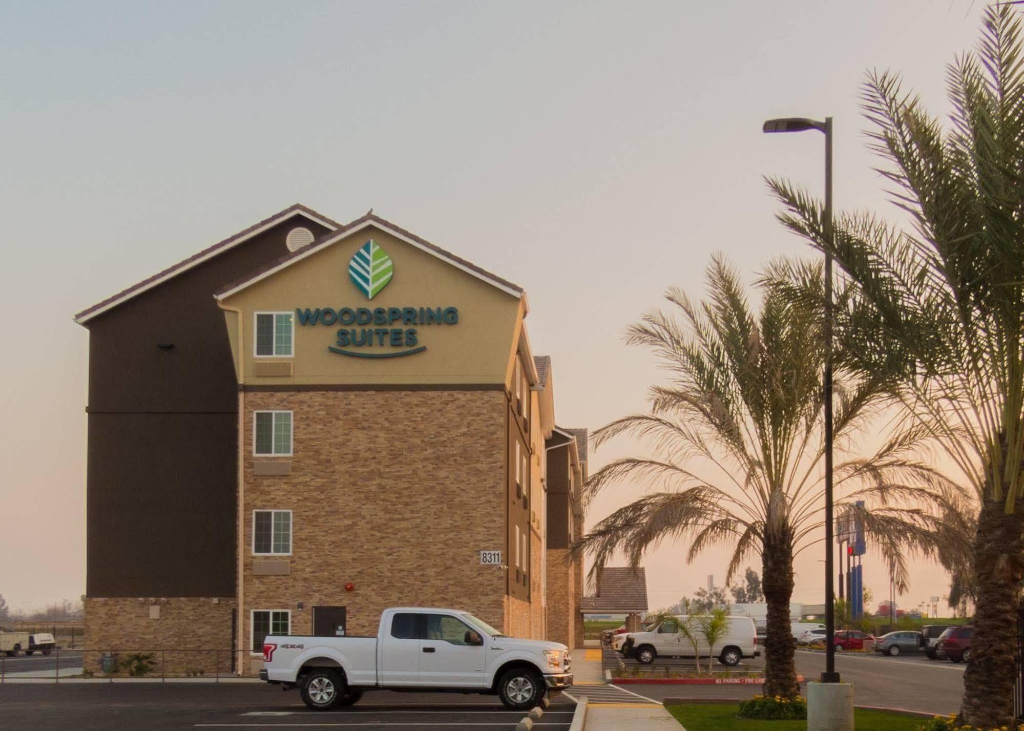Woodspring East Hotel 2*